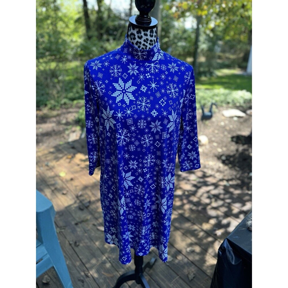 Celebrate Together Christmas Snowflake Stretch  Women's S Shift Dress New B1